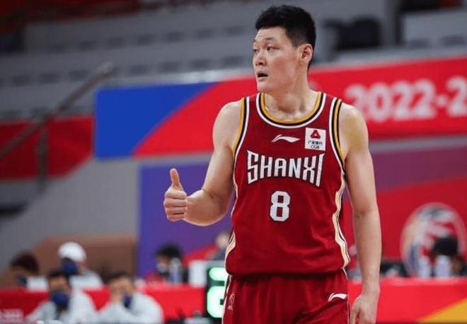 体育早餐4.6-詹姆斯儿子布朗尼参加2024NBA选秀 武磊双响海港2-2国安