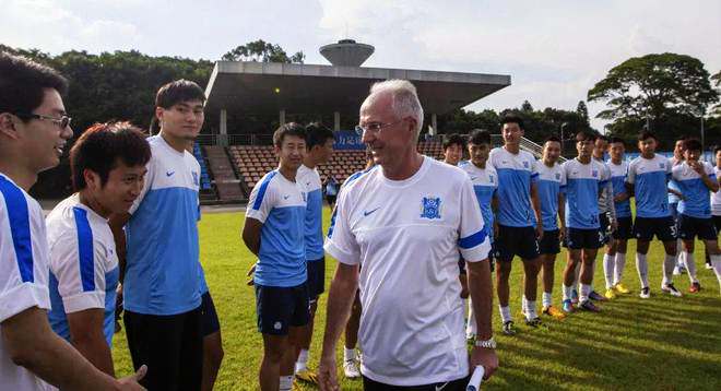 广东队与周琦合同细节曝光！朱芳雨揭开内幕，无力留下周琦